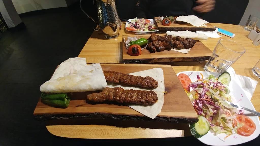 Efes Kebab House | restaurant | 940 Danforth Ave, Toronto, ON M4J 1L9, Canada | 6473403337 OR +1 647-340-3337