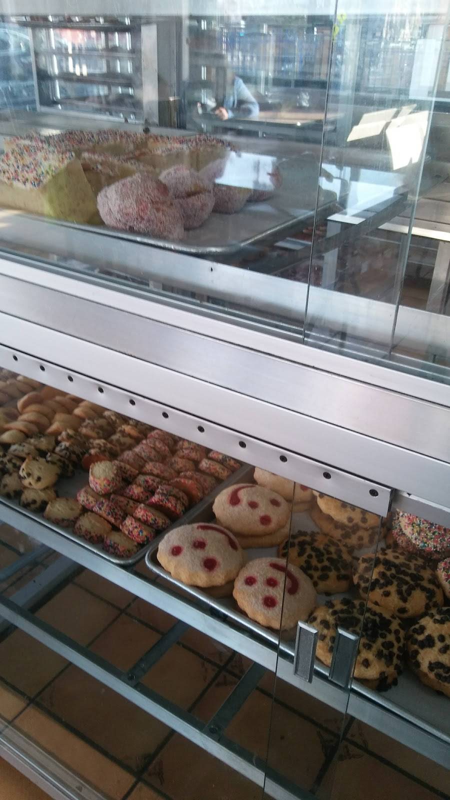 Celaya Bakery | bakery | 2304 Vermont Ave, Los Angeles, CA 90007, USA | 3237318429 OR +1 323-731-8429