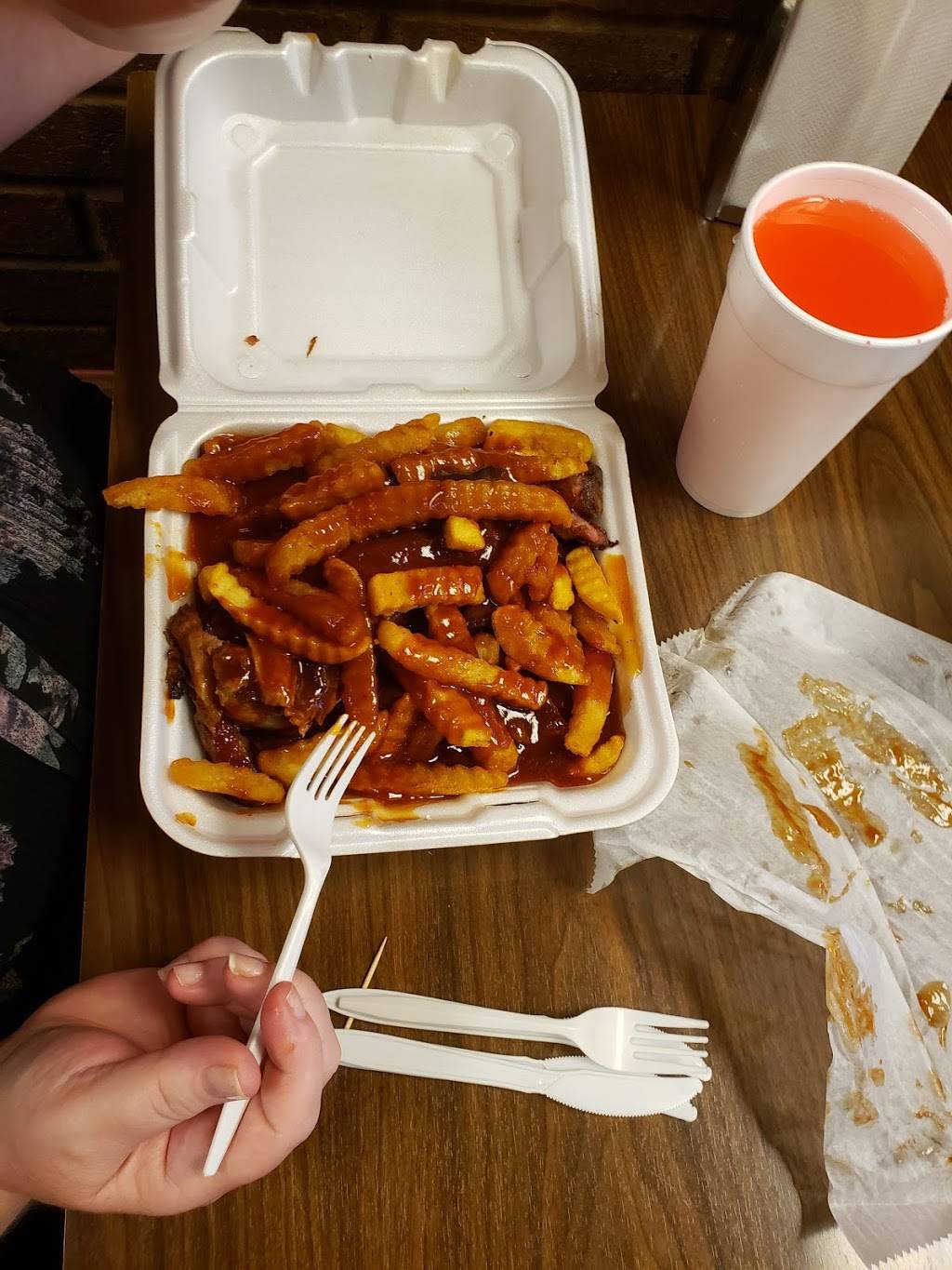 Big Bill BBQ | restaurant | 4101 Elvis Presley Blvd, Memphis, TN 38116, USA | 9015524502 OR +1 901-552-4502