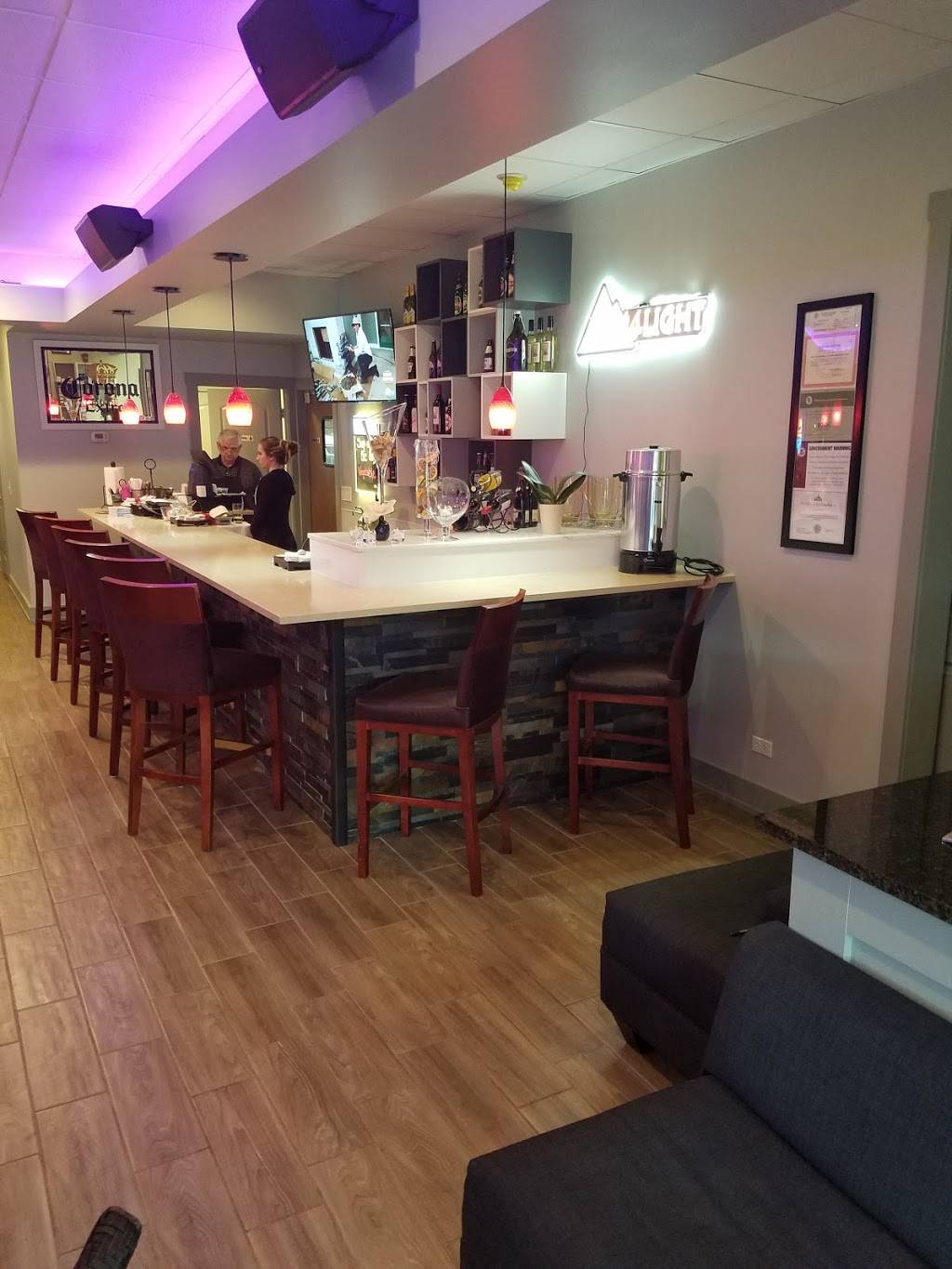 JJ’s Polish Restaurant | restaurant | 2104 Algonquin Rd, Lake in the Hills, IL 60156, USA | 8478544051 OR +1 847-854-4051