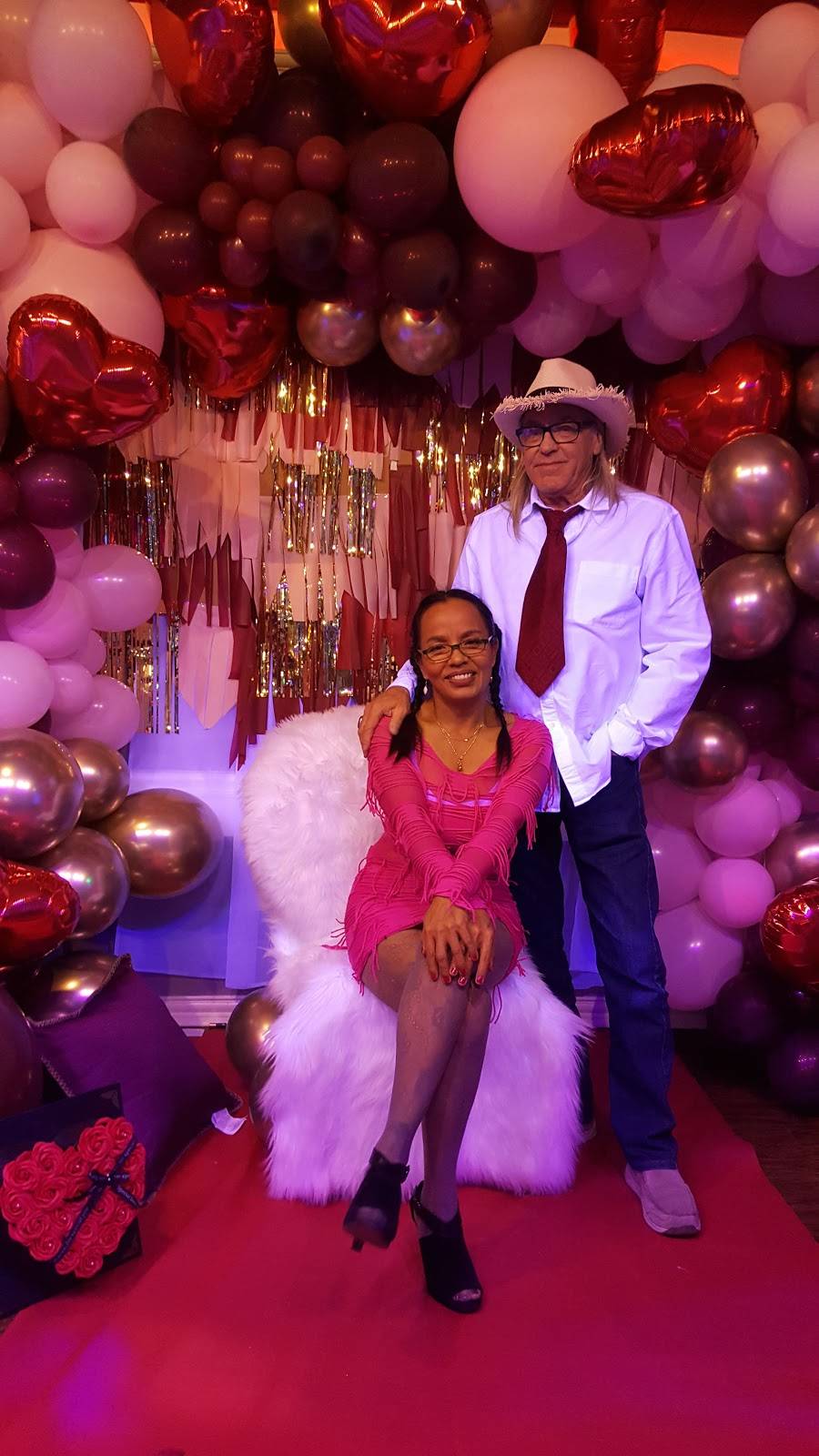 Bs Bar & Grill | restaurant | 2352 S Dairy Ashford Rd, Houston, TX 77077, USA | 7134745775 OR +1 713-474-5775