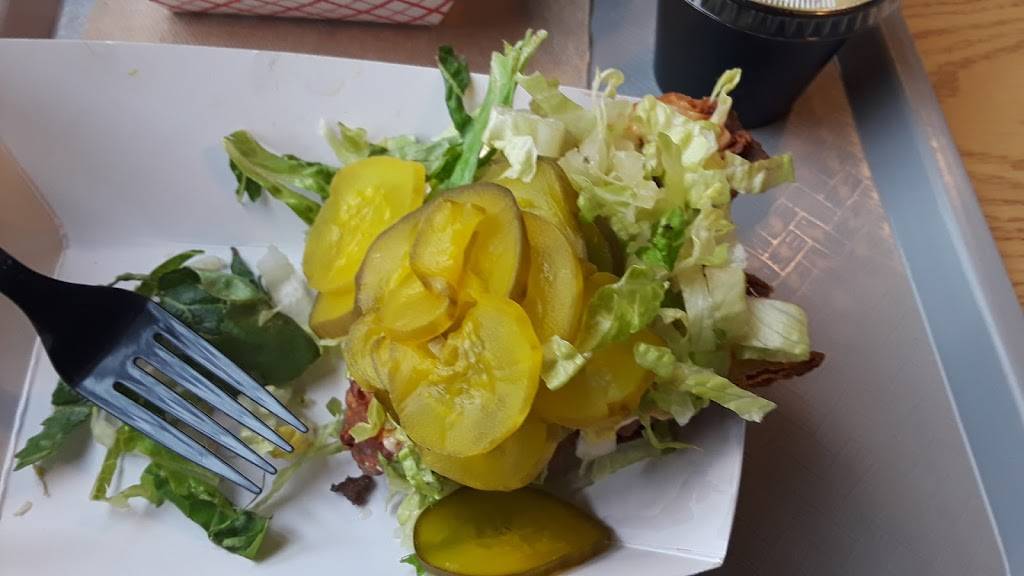 Meggrolls | restaurant | 107 N Fayette St, Alexandria, VA 22314, USA | 5713120399 OR +1 571-312-0399