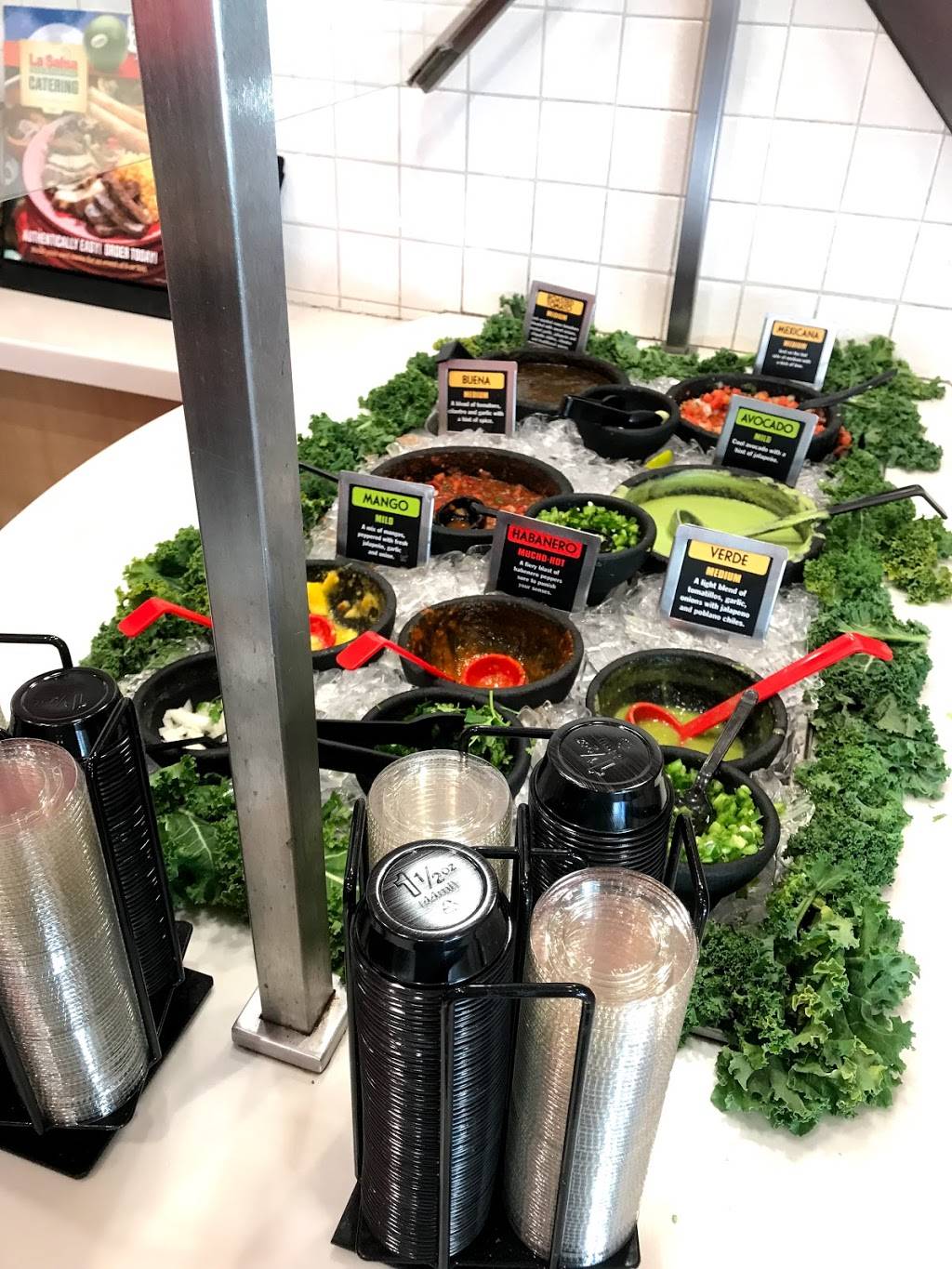 La Salsa Fresh Mexican Grill | restaurant | Marina Square Shopping Center, 1207 Marina Blvd, San Leandro, CA 94577, USA | 5103529095 OR +1 510-352-9095