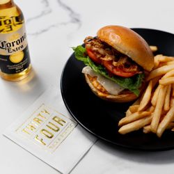 Thirty Four Bar & Bistro | restaurant | 81410 CA-111, Indio, CA 92201, USA | 7608633520 OR +1 760-863-3520