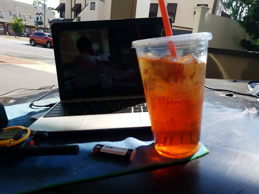 Dunkin Donuts | cafe | 35 N Station Plaza, Great Neck, NY 11021, USA | 5164872233 OR +1 516-487-2233