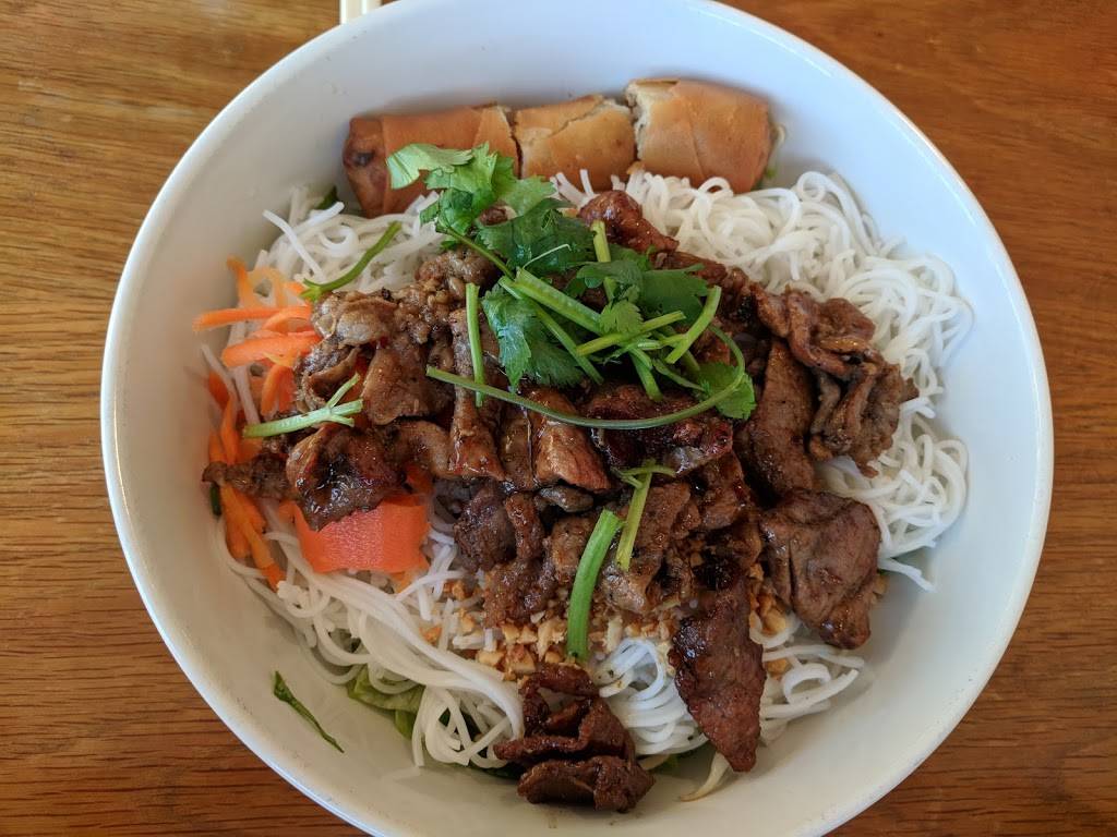 Pho Van | restaurant | 8557 Research Blvd #120, Austin, TX 78758, USA | 5128325595 OR +1 512-832-5595