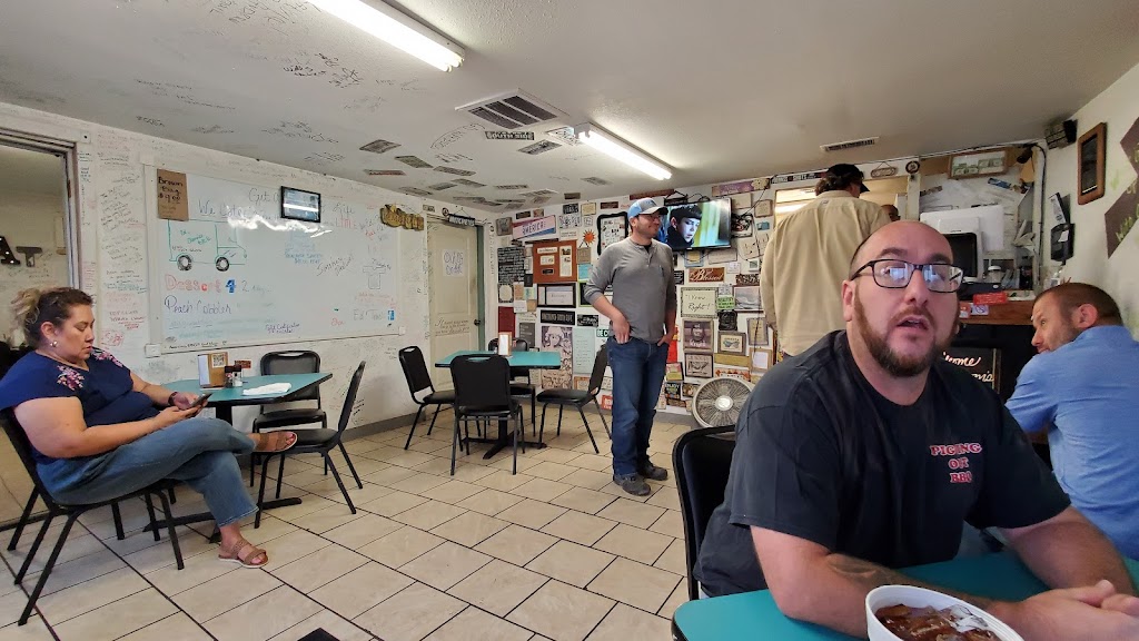 Ed & Toms Bar-B-Que | restaurant | 317 E Murphy St, Odessa, TX 79761, USA | 4323076606 OR +1 432-307-6606