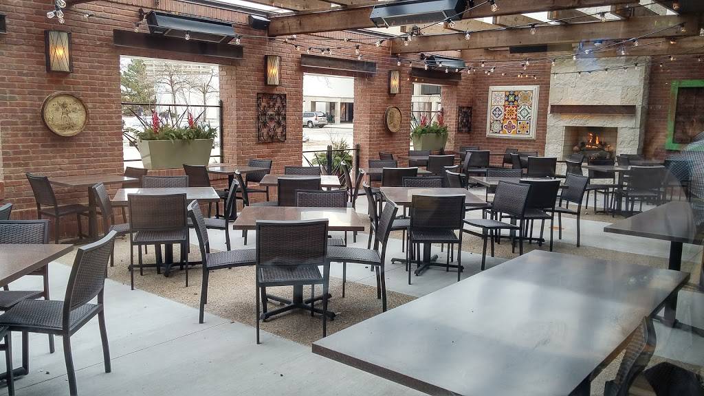 Uncle Julios Mexican From Scratch | restaurant | 5 Woodfield Mall space f-315, Schaumburg, IL 60173, USA | 6306355500 OR +1 630-635-5500