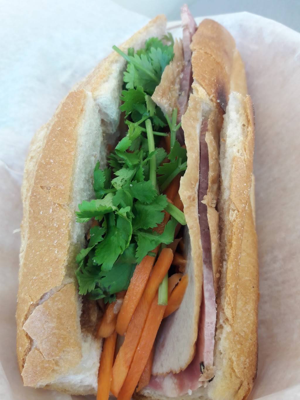 Banh Mi Ngon | restaurant | 1759 Centre St, West Roxbury, MA 02132, USA | 6173250946 OR +1 617-325-0946