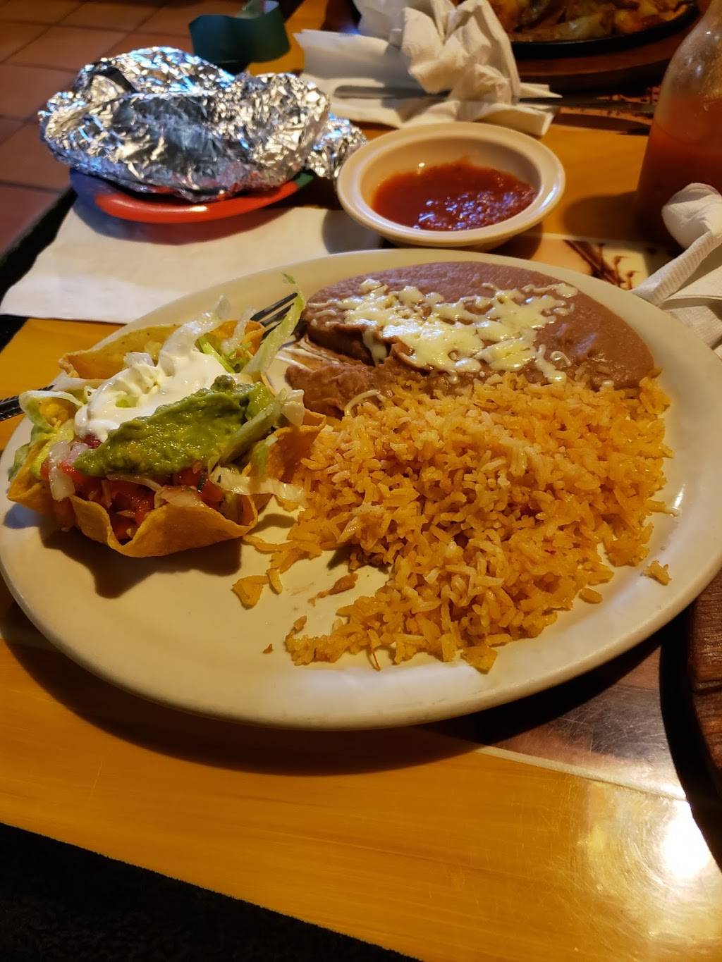 Mi Pueblo Mexican Restaurant | restaurant | 180 Park Plaza Dr, New Albany, MS 38652, USA | 6625383322 OR +1 662-538-3322