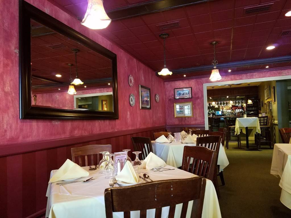 Consiglios Restaurant | restaurant | 165 Wooster St, New Haven, CT 06511, USA | 2038654489 OR +1 203-865-4489
