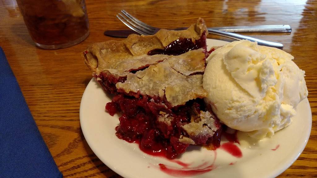 P L Johnsons Restaurant | restaurant | 110 W Bjorklund St, Bishop Hill, IL 61419, USA | 3099273885 OR +1 309-927-3885