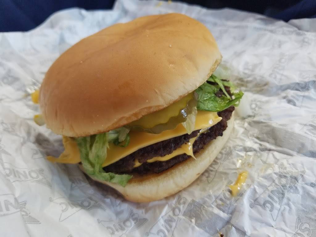 Sonic Drive-In | restaurant | 3218 Rainbow Dr, Rainbow City, AL 35906, USA | 2564424779 OR +1 256-442-4779