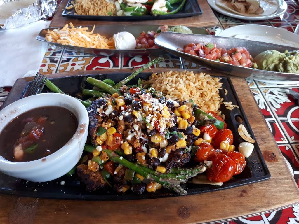 Chilis Grill & Bar | restaurant | 1536 Military Rd, Niagara Falls, NY 14304, USA | 7162977326 OR +1 716-297-7326