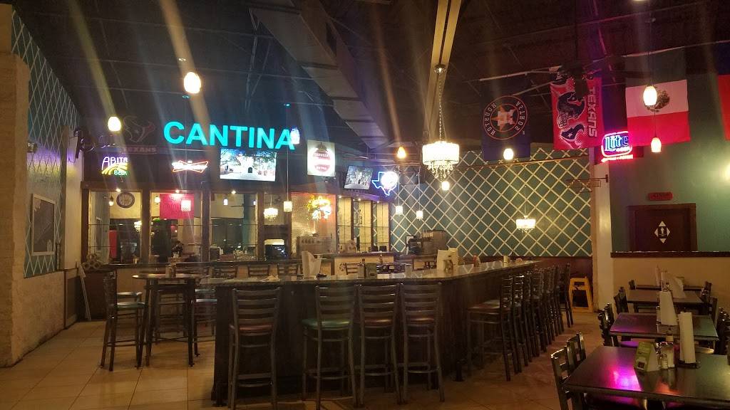 Guadalajara Bar And Grill | restaurant | 107 W Way St, Lake Jackson, TX 77566, USA | 9792928448 OR +1 979-292-8448