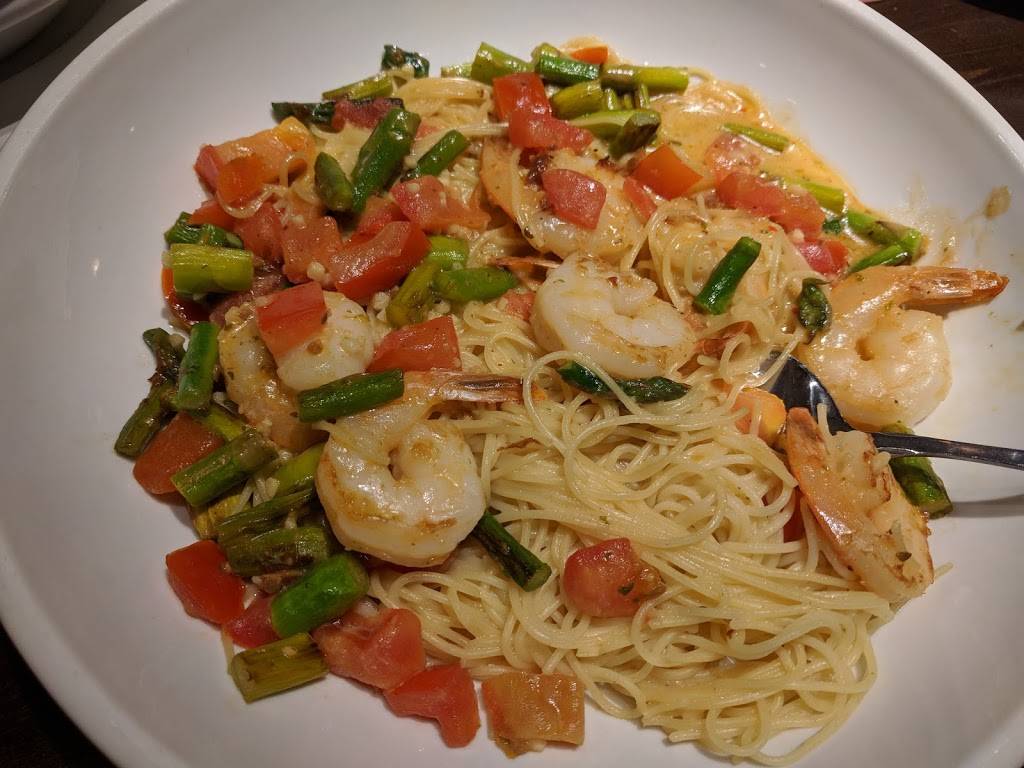 Olive Garden Italian Restaurant | meal takeaway | 3290 Vandercar Way, Cincinnati, OH 45209, USA | 5133511573 OR +1 513-351-1573