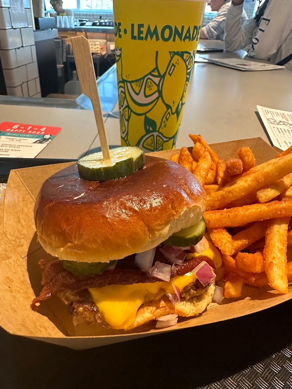 Alphabetical Comfort Kitchen | restaurant | 1086 N 4th St, Columbus, OH 43201, USA | 6149067687 OR +1 614-906-7687