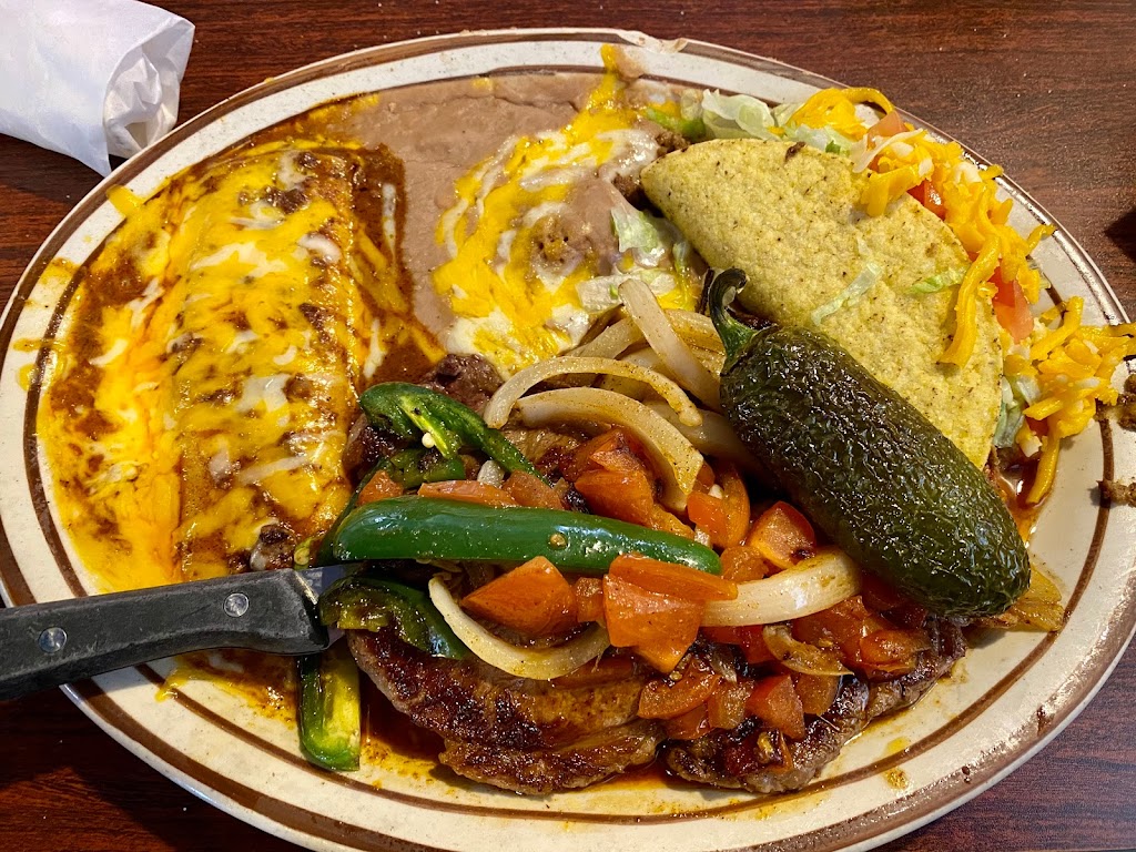 Hidalgos Restaurant | restaurant | 1315 N Chadbourne St, San Angelo, TX 76903, USA | 3256584827 OR +1 325-658-4827