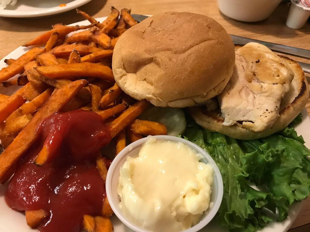 Stauffer’s Cafe & Pie Shoppe | bakery | 5600 S 48th St, Lincoln, NE 68516, USA | 4024232206 OR +1 402-423-2206