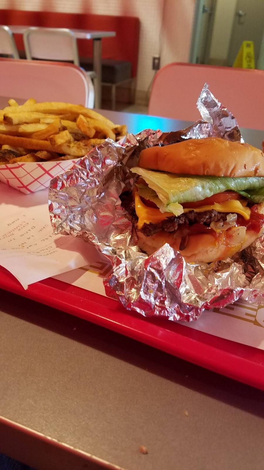 Z-Burger | restaurant | 3301 14th St NW, Washington, DC 20010, USA | 2025990404 OR +1 202-599-0404