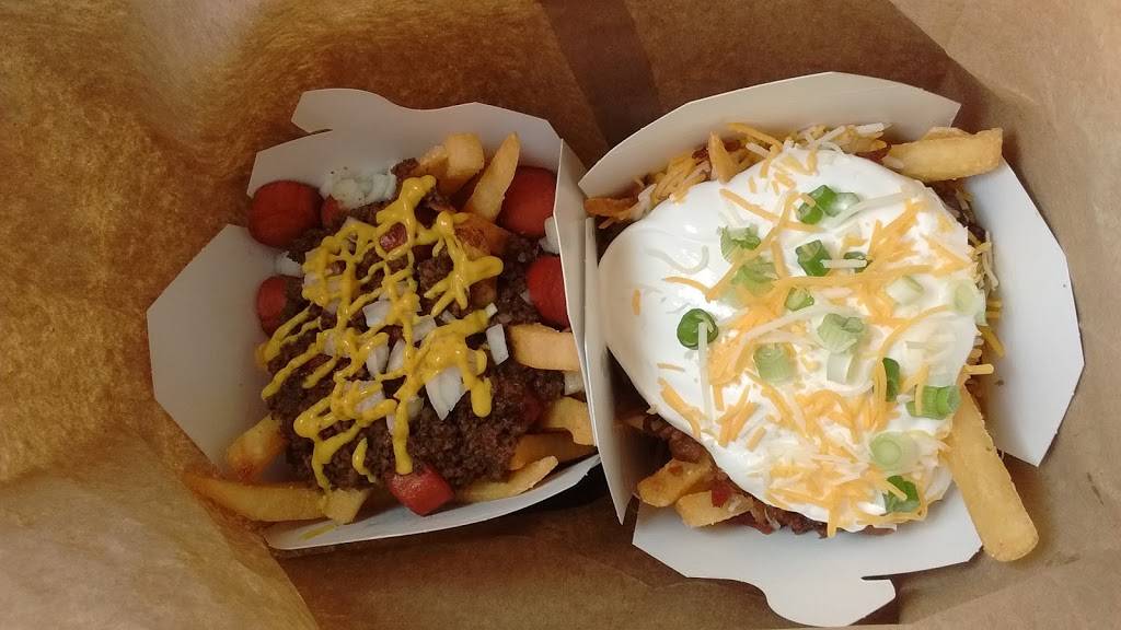 Friskie Fries JOHNSTON | restaurant | 751 Hartford Ave, Providence, RI 02909, USA | 4019195489 OR +1 401-919-5489