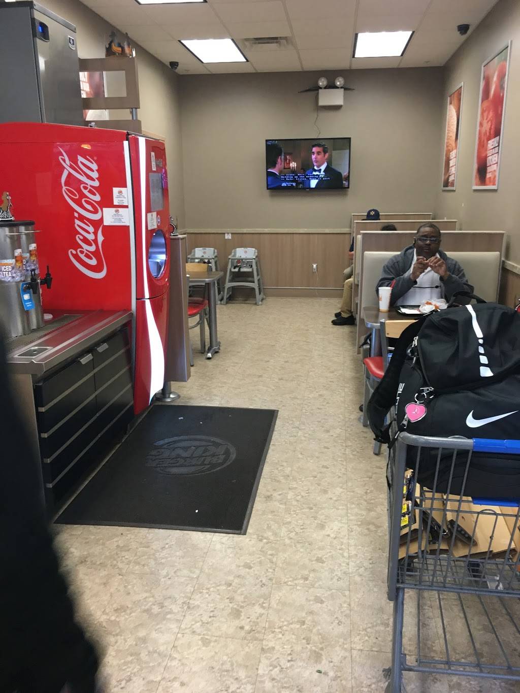 Burger King | restaurant | 3626 W Touhy Ave, Lincolnwood, IL 60712, USA | 8476794050 OR +1 847-679-4050