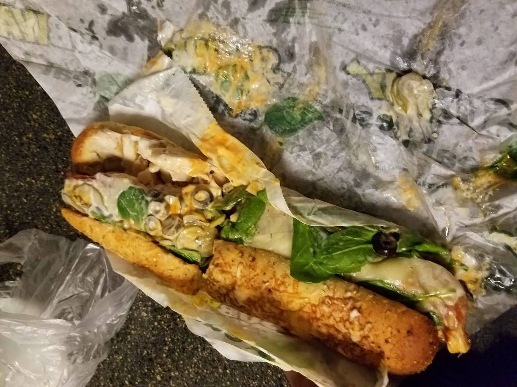 Subway | restaurant | 1380 N Litchfield Rd, Pavilions West Ste K4, Goodyear, AZ 85395, USA | 6235360470 OR +1 623-536-0470