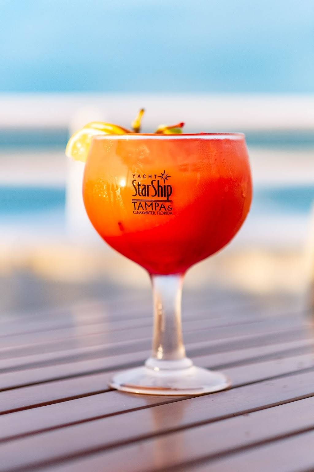 Yacht StarShip Cruises & Events Clearwater | restaurant | 25 Causeway Boulevard, Slip #55, Clearwater, FL 33767, USA | 8132237999 OR +1 813-223-7999