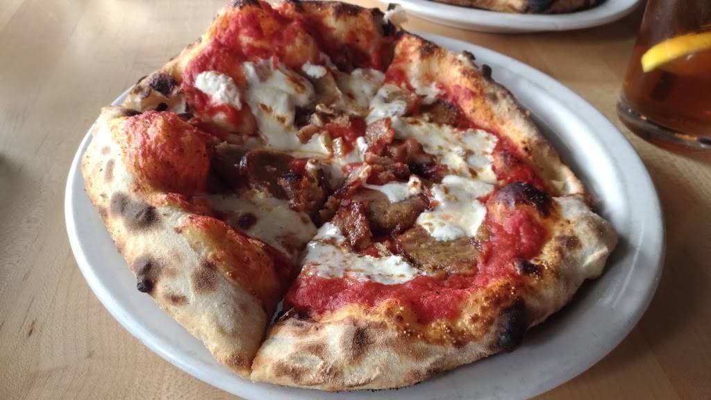 Humble Pie | restaurant | 2475 W Queen Creek Rd, Chandler, AZ 85248, USA | 4803079412 OR +1 480-307-9412