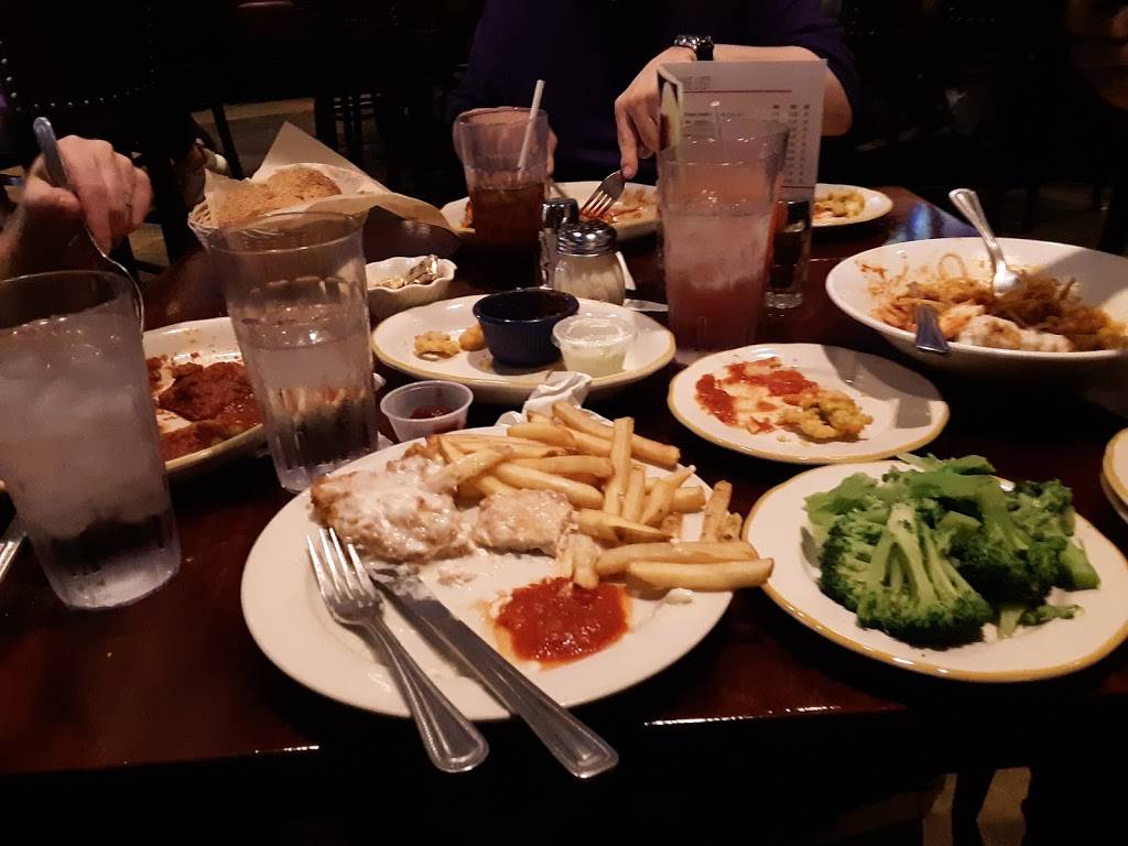 The Chateau Restaurant Burlington | restaurant | 43 Middlesex Turnpike, Burlington, MA 01803, USA | 7812023570 OR +1 781-202-3570