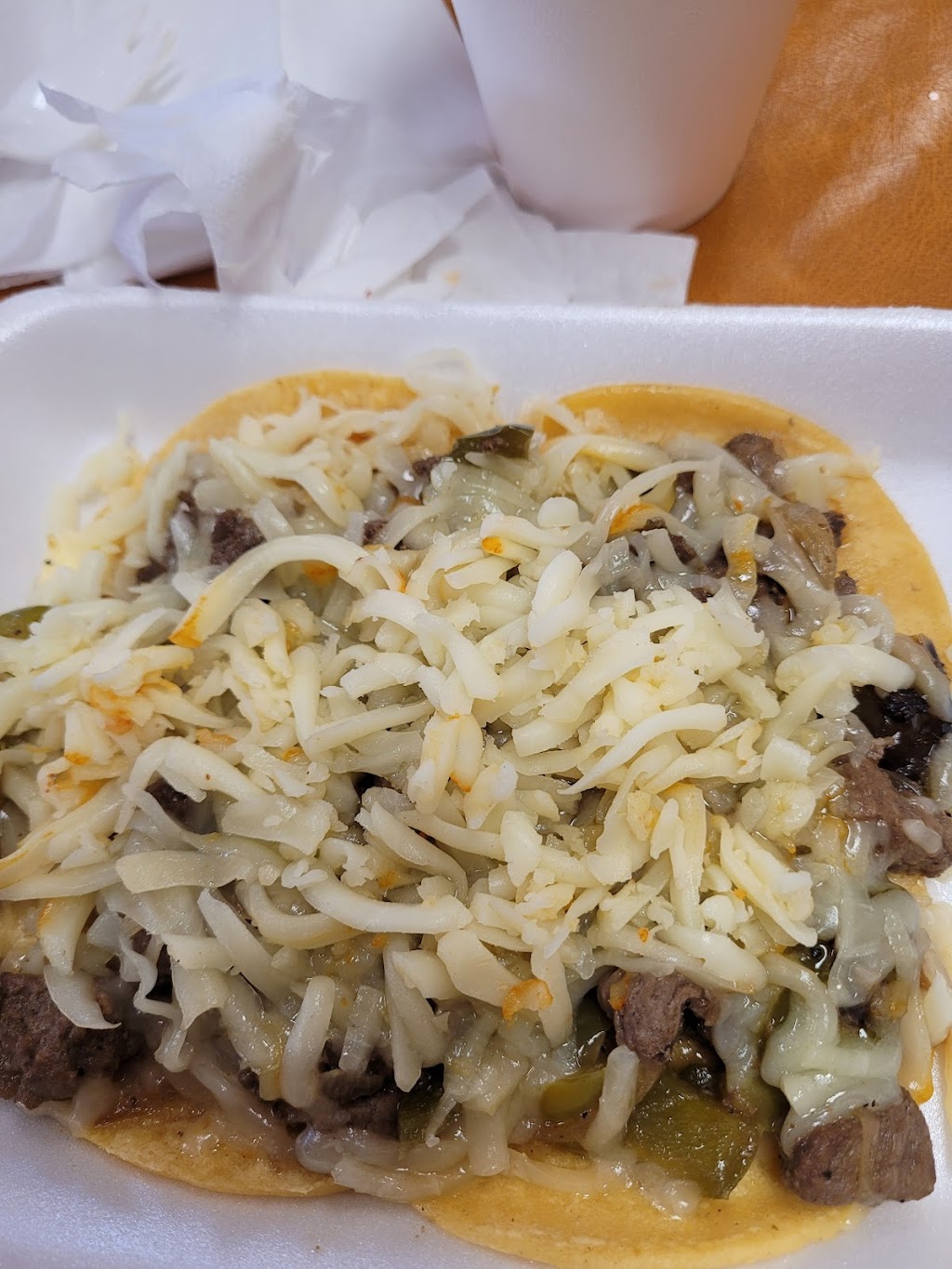 Los Tragones Tacos y Parrilladas | restaurant | 9659 Dyer St, El Paso, TX 79924, USA | 9153078388 OR +1 915-307-8388