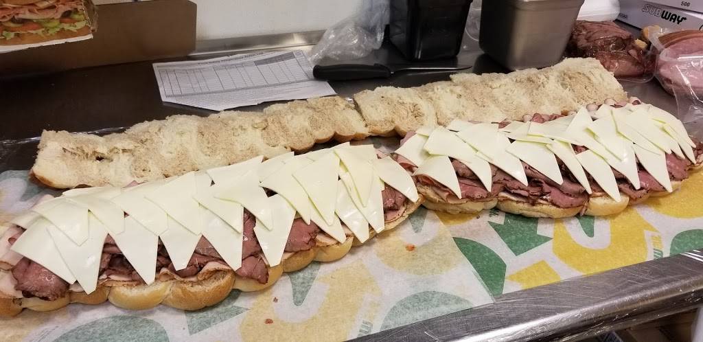 Subway | restaurant | 15215 Collier Blvd, Naples, FL 34119, USA | 2392346056 OR +1 239-234-6056