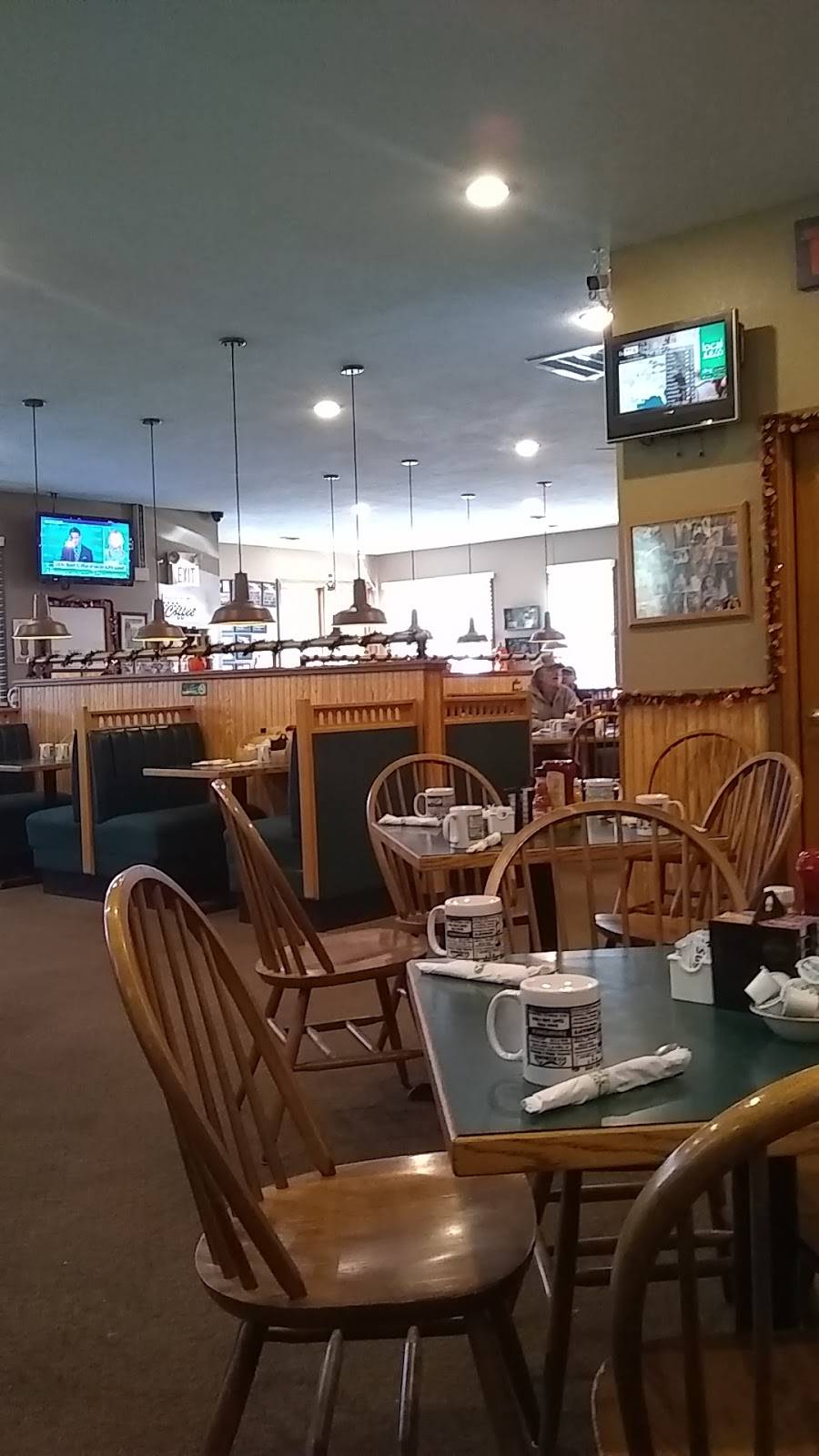 Yogis | restaurant | 2070 V W Ave E, Vicksburg, MI 49097, USA | 2696492431 OR +1 269-649-2431