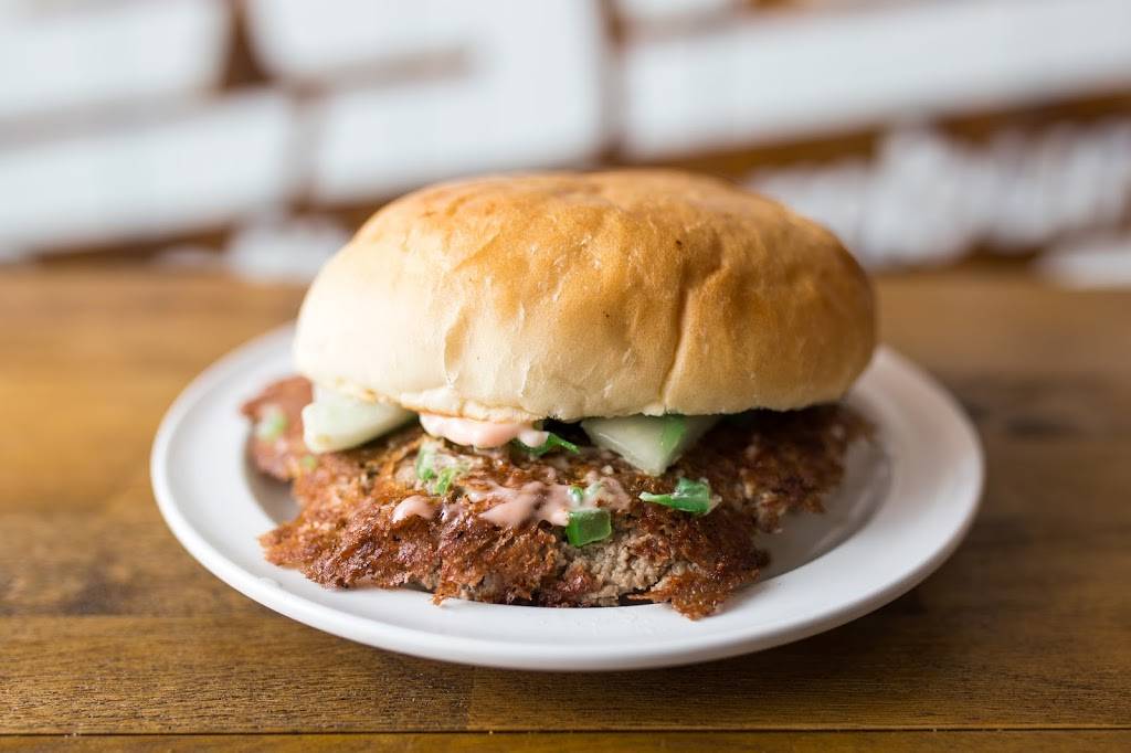 The Region - Handcrafted Hamburgers | restaurant | 2057 W Roscoe St, Chicago, IL 60618, USA | 7738572874 OR +1 773-857-2874