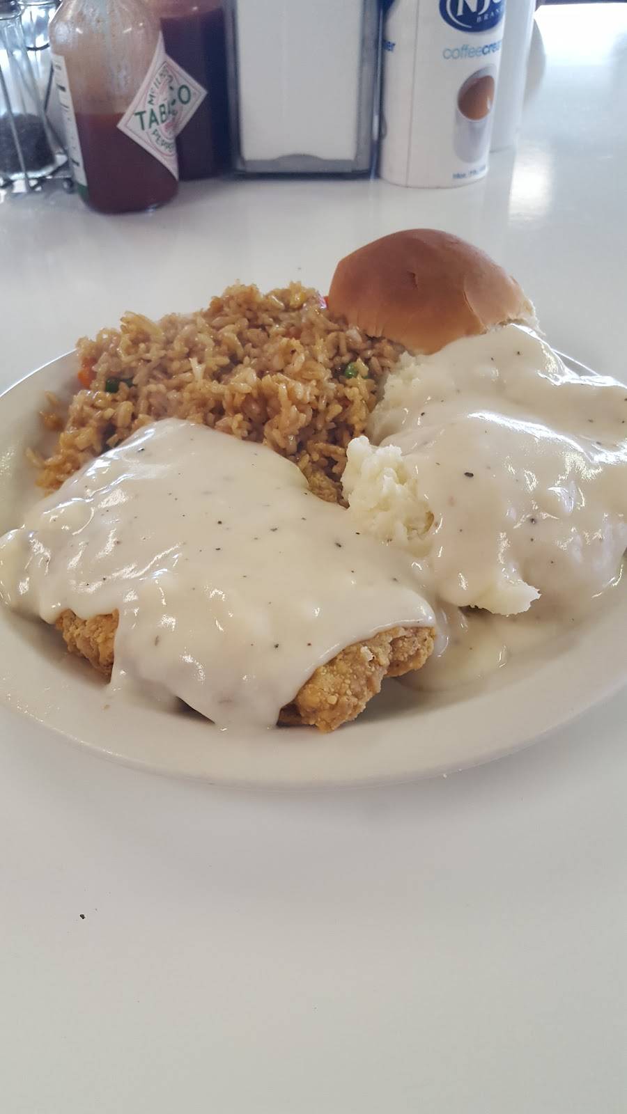 Prairie Dog Drive In Restaurant | restaurant | 1933 E Main St, Grand Prairie, TX 75050, USA | 9722620646 OR +1 972-262-0646