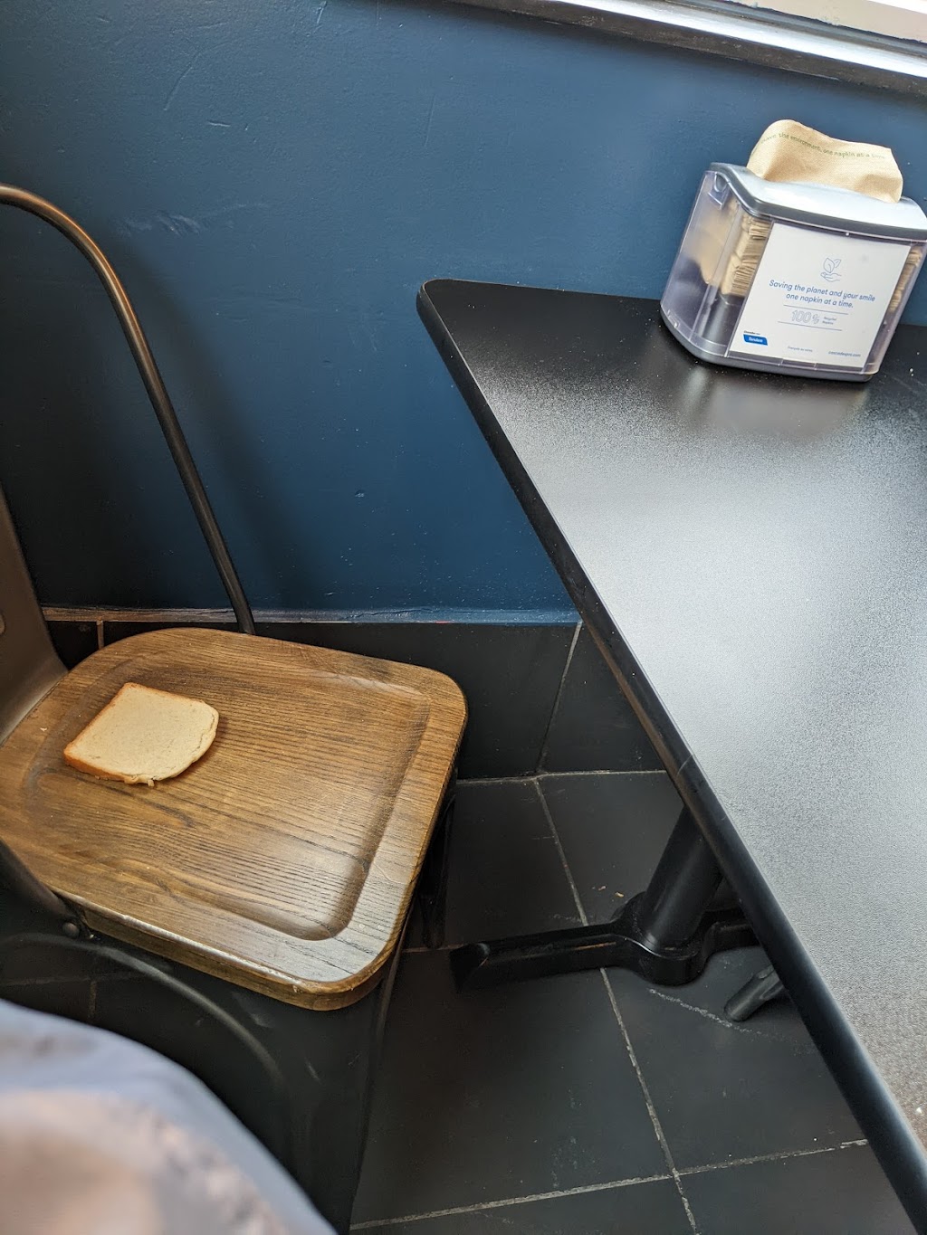 Little Lous Hot Chicken | restaurant | 2626 Coolidge Hwy, Berkley, MI 48072, USA | 2486773300 OR +1 248-677-3300