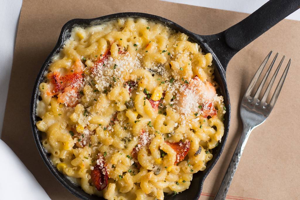 The Burleigh | restaurant | 1 Dock Square, Kennebunkport, ME 04046, USA | 2079672621 OR +1 207-967-2621