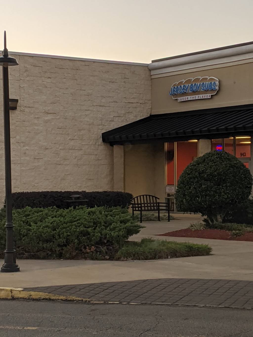 Jersey Boy Subs | restaurant | 943 E Broad St, Fuquay-Varina, NC 27526, USA | 9195528255 OR +1 919-552-8255