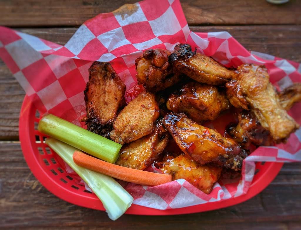 Apps & Taps | night club | 155 Pinnacle Ln, Mooresville, NC 28117, USA | 7046777648 OR +1 704-677-7648