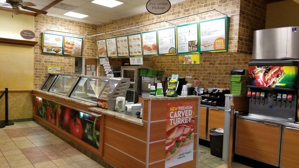 Subway Restaurants | restaurant | 13783 W Tollway Oasis Srv Rd, Lake Forest, IL 60045, USA | 2245328510 OR +1 224-532-8510