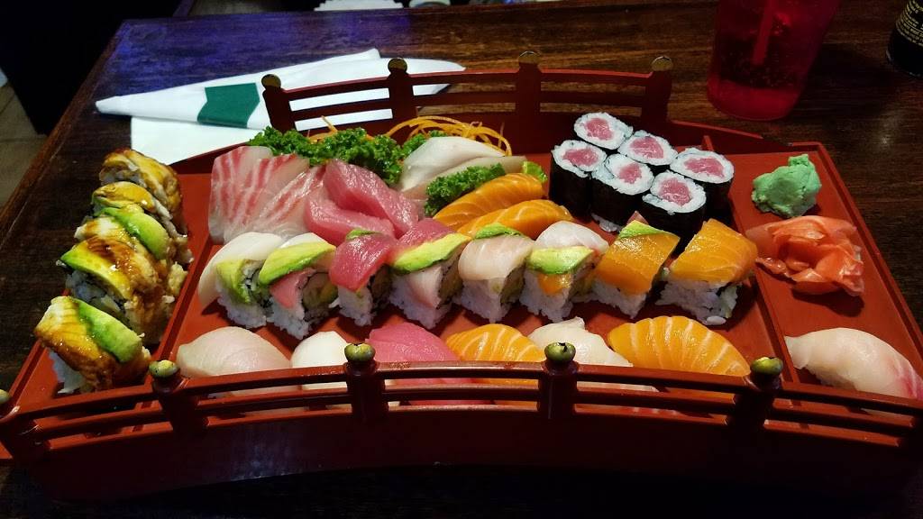 Fujiyama Japanese Steakhouse | restaurant | 422 Marion Square, Fairmont, WV 26554, USA | 3045348787 OR +1 304-534-8787