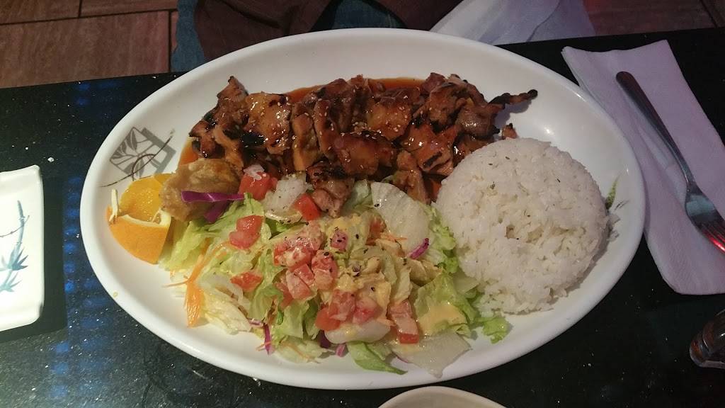 Love Sushi & Roll | restaurant | 24130 Lyons Ave, Newhall, CA 91321, USA | 6612556823 OR +1 661-255-6823