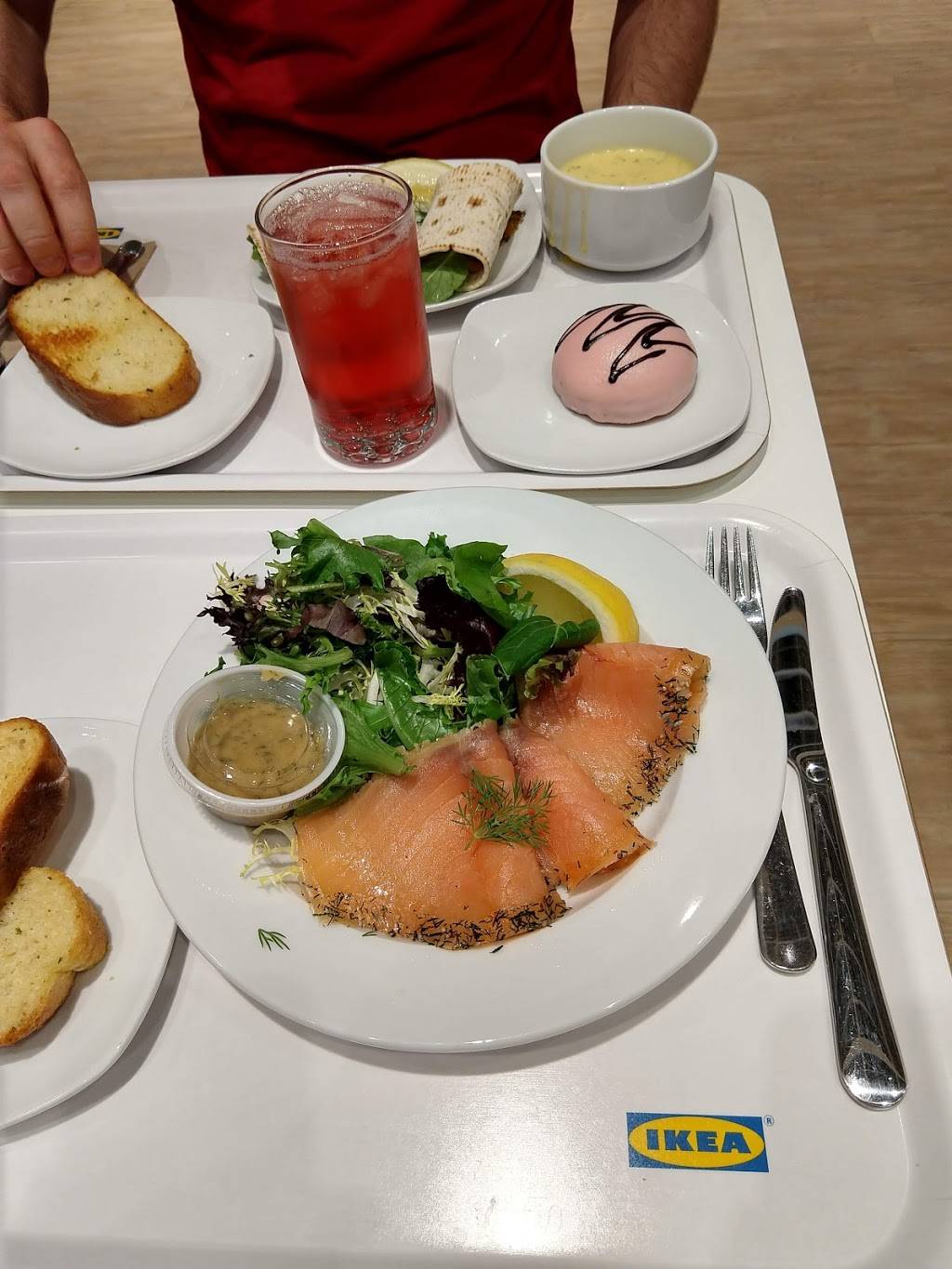 IKEA Restaurant | restaurant | 7500 South Ikea Way, Oak Creek, WI 53154, USA | 8888884532 OR +1 888-888-4532