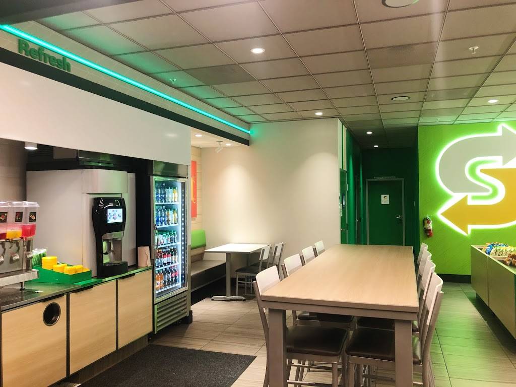 Subway | meal takeaway | 1300 Clay St #160, Oakland, CA 94612, USA | 5102509337 OR +1 510-250-9337