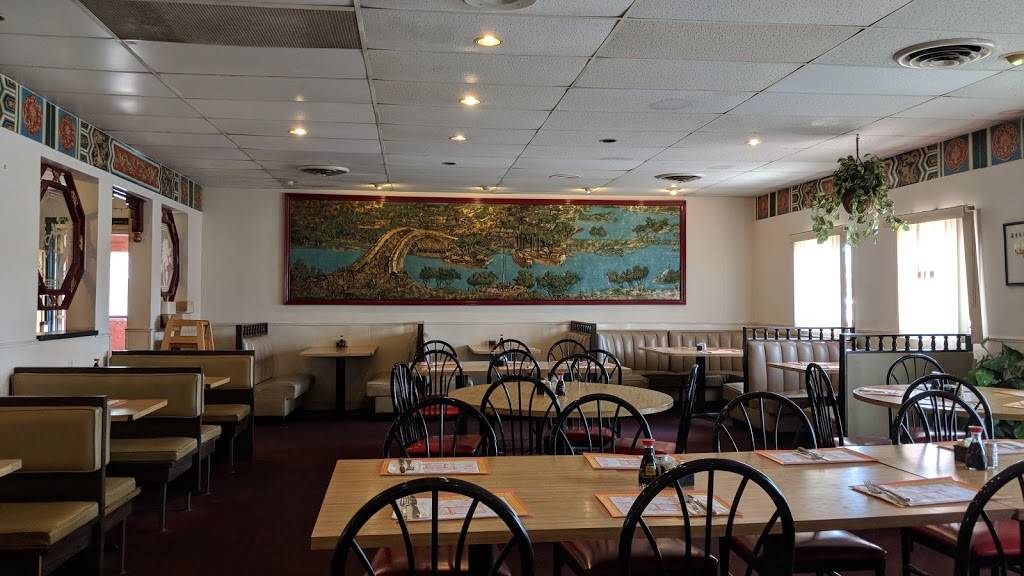 Yips ChopStick House | restaurant | 1024 E 53rd St, Anderson, IN 46013, USA | 7656428380 OR +1 765-642-8380