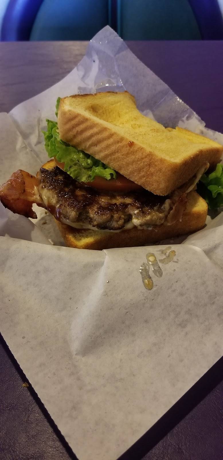 Panda Burger | restaurant | 12380 Edgemere Blvd, El Paso, TX 79938, USA | 9153076365 OR +1 915-307-6365