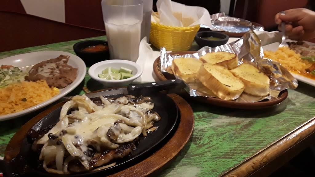 La Cabana Mexican & Seafood | restaurant | 1414 Bryan Ave, Lexington, KY 40505, USA | 8593882011 OR +1 859-388-2011