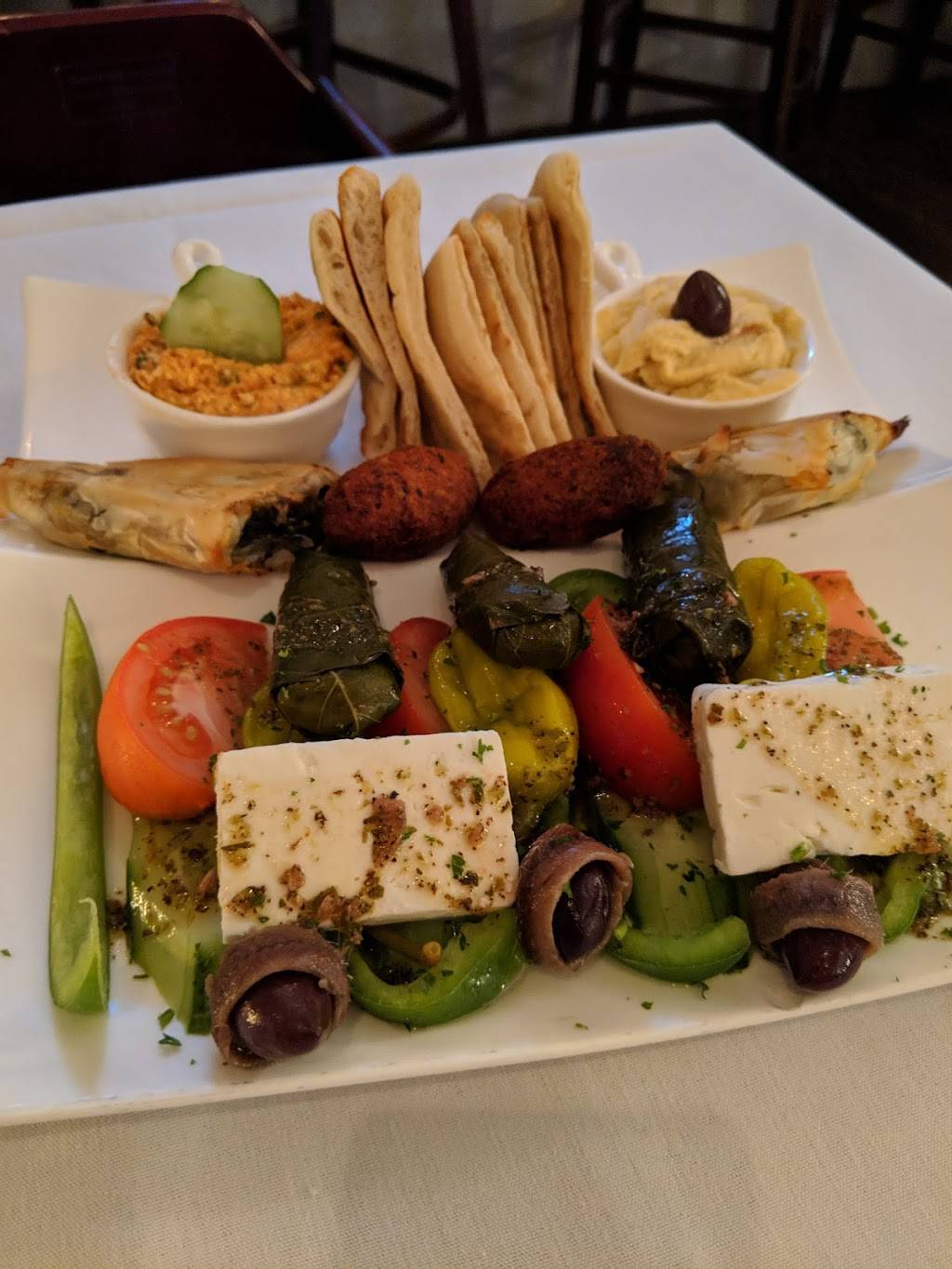 Vasos Mediterranean Bistro | restaurant | 1118 King St, Alexandria, VA 22314, USA | 7035662720 OR +1 703-566-2720