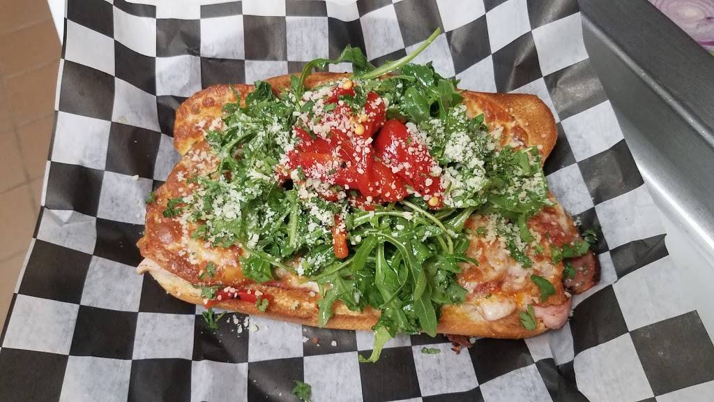 Turn 2 Sports Bar & Restaurant | restaurant | 777 Hollywood Casino Blvd, Kansas City, KS 66111, USA | 9132879768 OR +1 913-287-9768