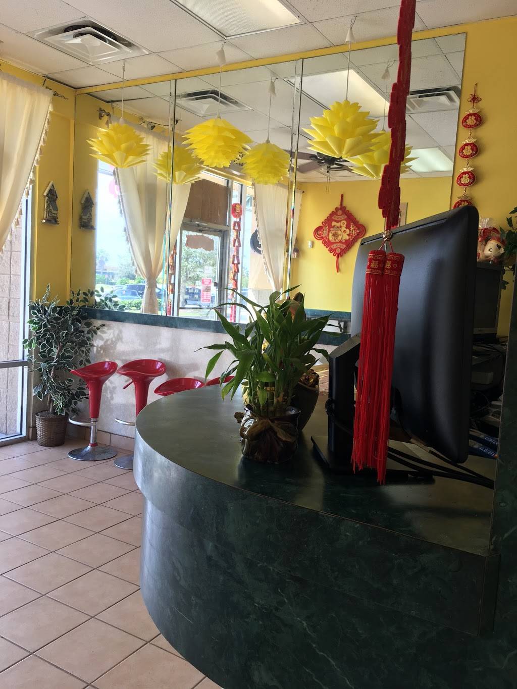 Lins Garden | restaurant | 3450 Bayside Lakes Blvd SE #103, Palm Bay, FL 32909, USA | 3216760870 OR +1 321-676-0870